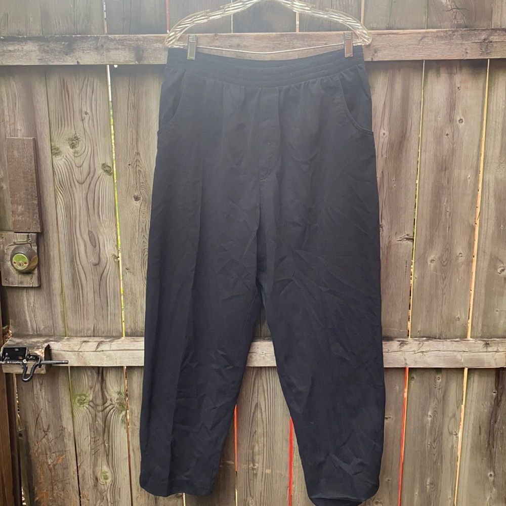 Basic Editions stretch waist pants sz. L